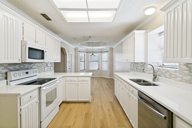 7604 Blossom Drive, Fort Worth, TX 76133