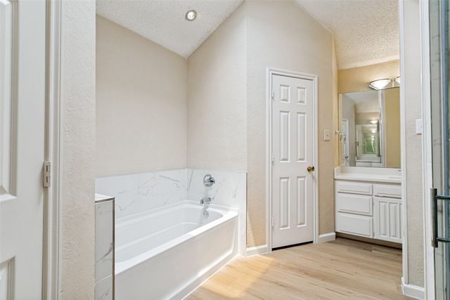 7604 Blossom Drive, Fort Worth, TX 76133