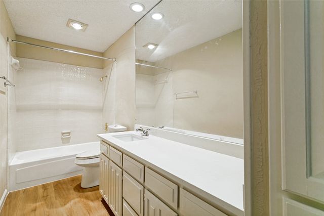 7604 Blossom Drive, Fort Worth, TX 76133