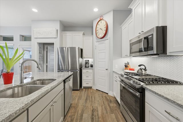 2122 Winsbury Way, Forney, TX 75126