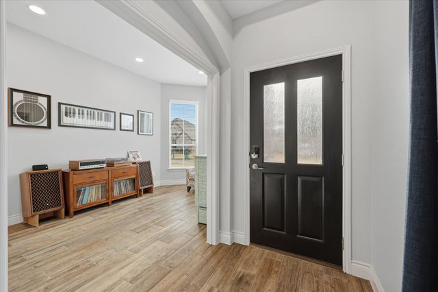 2122 Winsbury Way, Forney, TX 75126