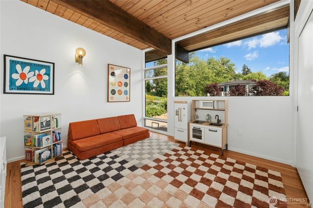 1814 Starling Street, Steilacoom, WA 98388