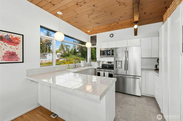 1814 Starling Street, Steilacoom, WA 98388