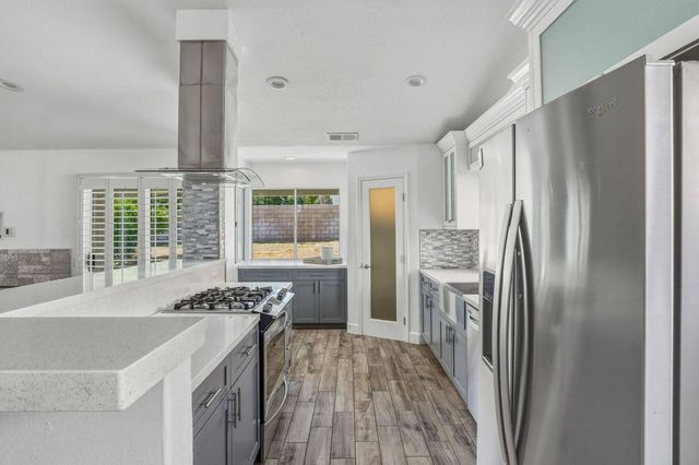 77729 Edinborough Street, Palm Desert, CA 92211