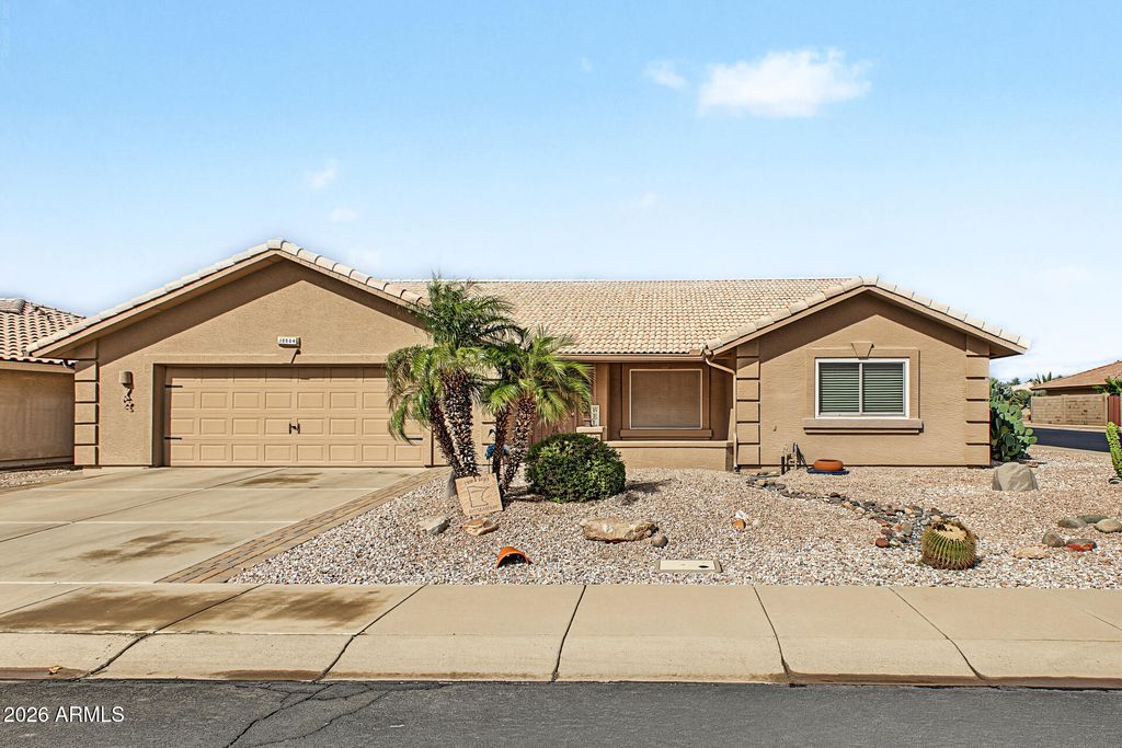 10904 E LINDNER Avenue, Mesa, AZ 85209 — exterior