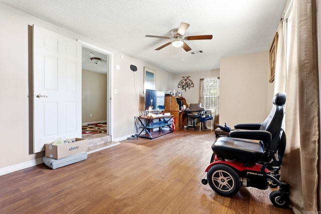 35 Neal Place, North Little Rock, AR 72117
