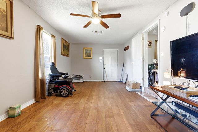 35 Neal Place, North Little Rock, AR 72117