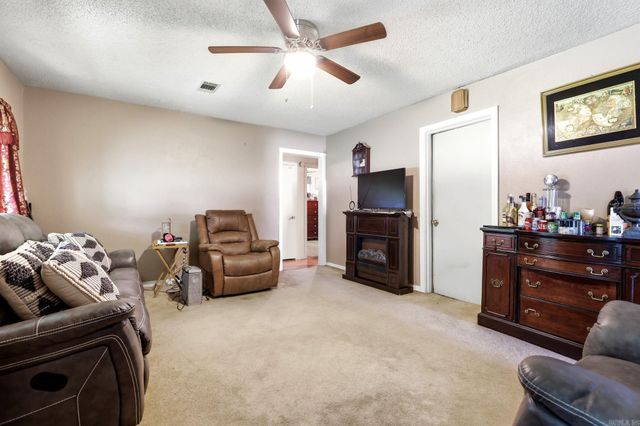 35 Neal Place, North Little Rock, AR 72117