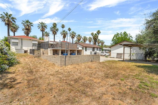 25107 Prospect, Loma Linda, CA 92354