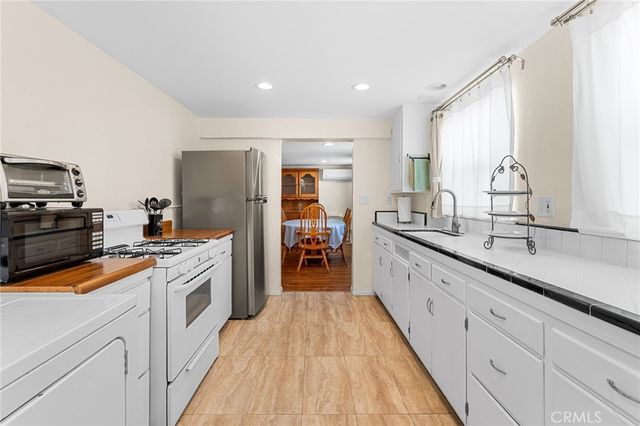 25107 Prospect, Loma Linda, CA 92354