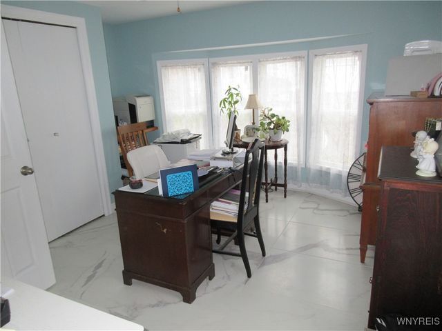 69 South Eaglecrest Drive, Hamburg, NY 14075