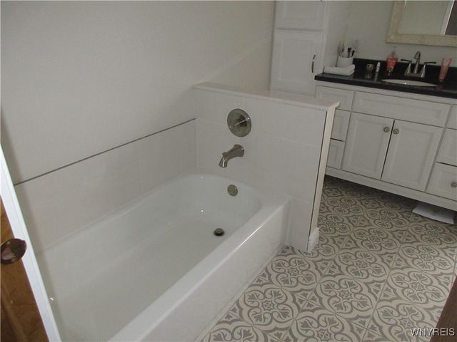 69 South Eaglecrest Drive, Hamburg, NY 14075