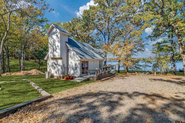 109 Barker Creek, Scroggins, TX 75480