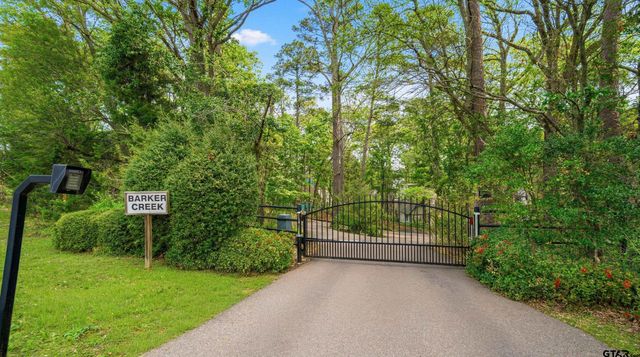 109 Barker Creek, Scroggins, TX 75480