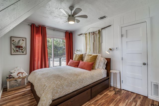 109 Barker Creek, Scroggins, TX 75480