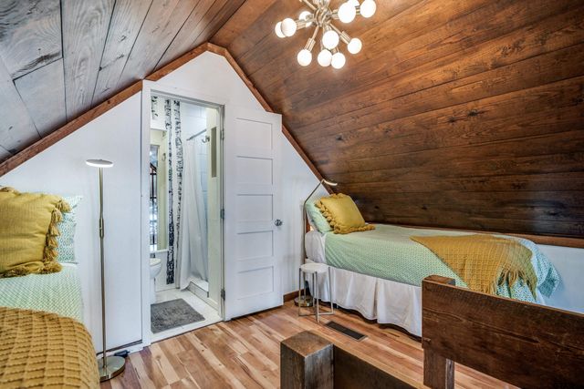 109 Barker Creek, Scroggins, TX 75480