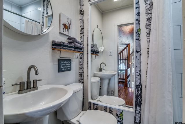 109 Barker Creek, Scroggins, TX 75480