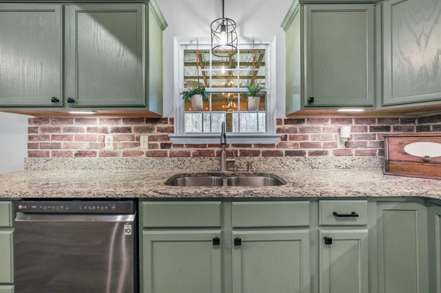 1201 Gallion Rd, Cumberland Furnace, TN 37051