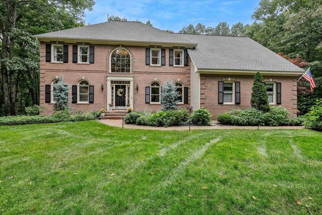 4 Newfane Road, Bedford, NH 03110