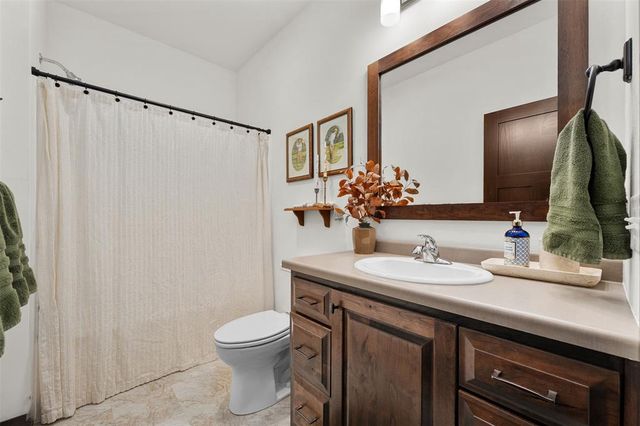 6442 Burr Oak Lane, Eau Claire, WI 54703