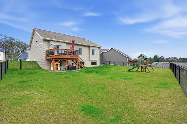 6442 Burr Oak Lane, Eau Claire, WI 54703