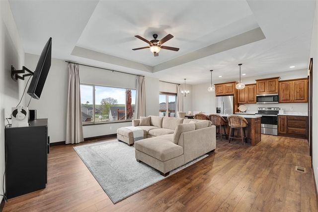 6442 Burr Oak Lane, Eau Claire, WI 54703