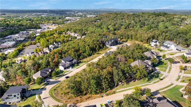 515 E Ozark View Drive, Fayetteville, AR 72703
