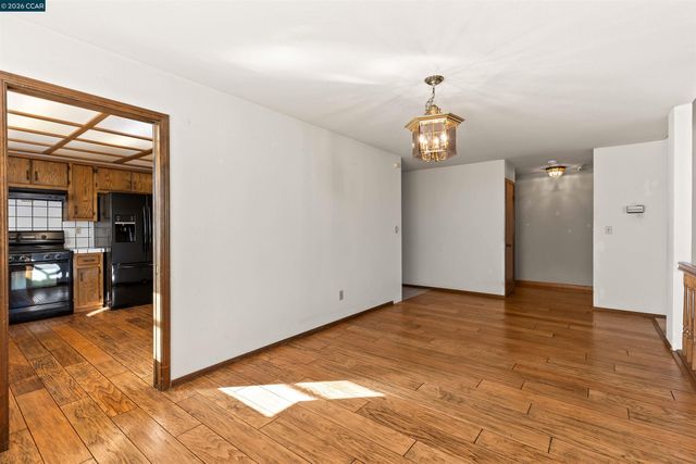 1097 Camino Verde Cir, Walnut Creek, CA 94597