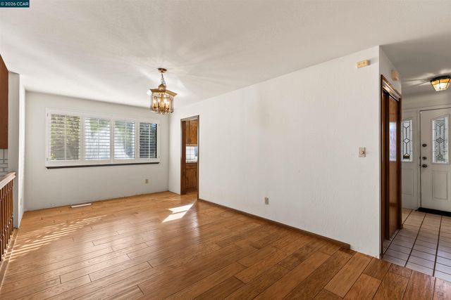 1097 Camino Verde Cir, Walnut Creek, CA 94597