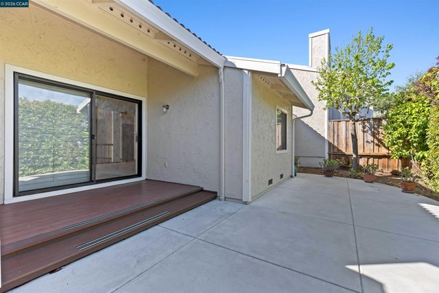 1097 Camino Verde Cir, Walnut Creek, CA 94597