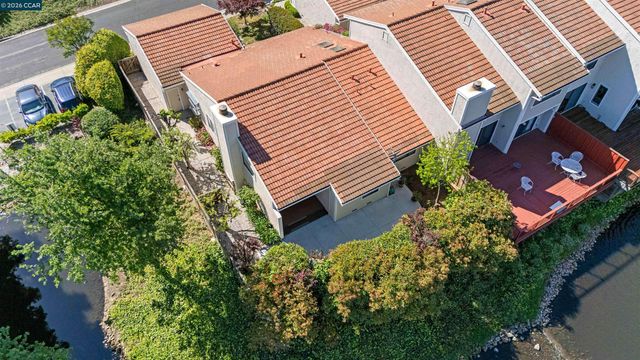 1097 Camino Verde Cir, Walnut Creek, CA 94597