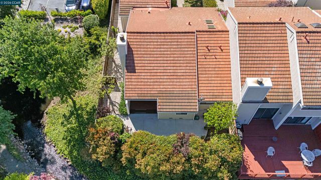 1097 Camino Verde Cir, Walnut Creek, CA 94597