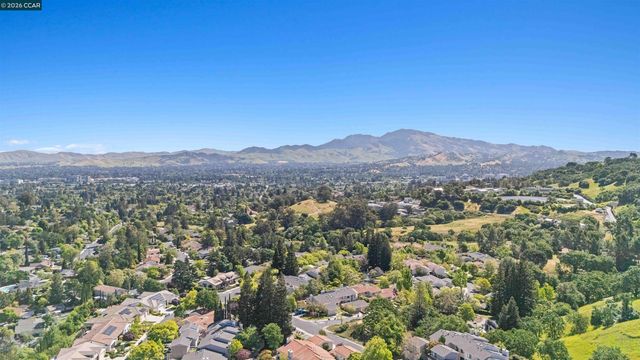 1097 Camino Verde Cir, Walnut Creek, CA 94597