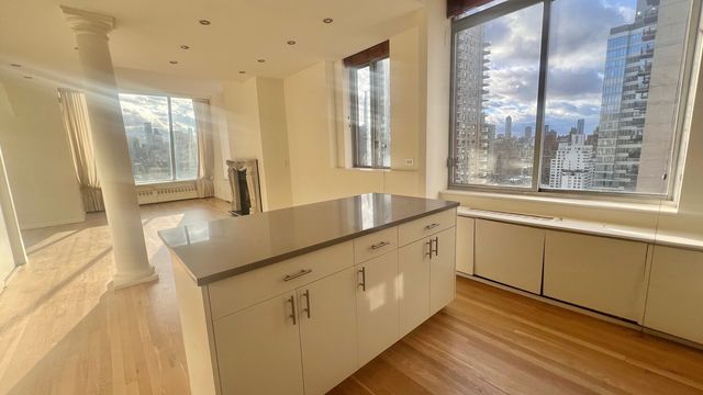 343 E 74TH Street PH34D, New York City, NY 10021