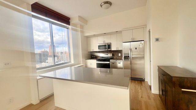 343 E 74TH Street PH34D, New York City, NY 10021