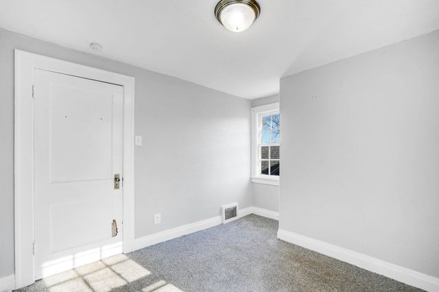 235 Arden Street, Waterloo, IA 50701