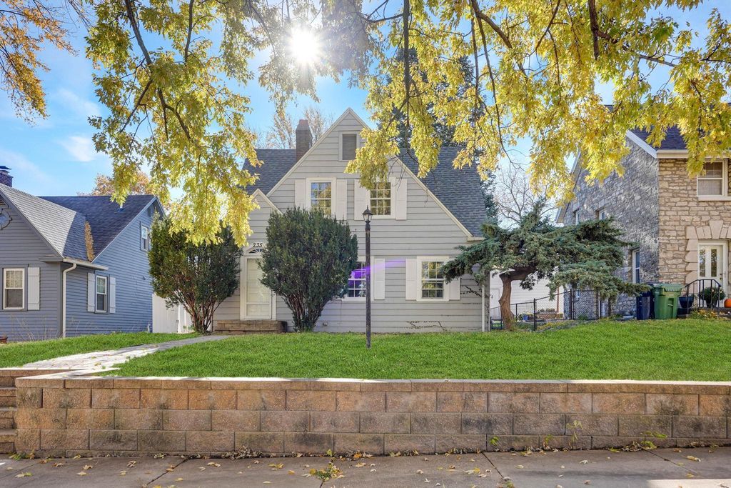 235 Arden Street, Waterloo, IA 50701