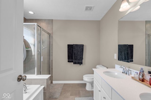 1381 Avocet Drive, Greenwood, IN 46143