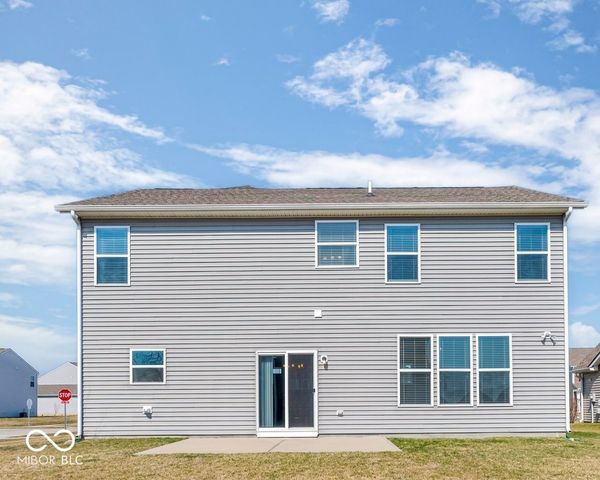 1381 Avocet Drive, Greenwood, IN 46143