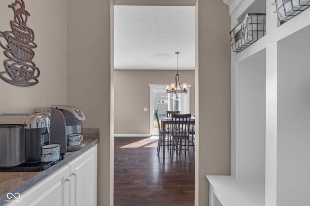 1381 Avocet Drive, Greenwood, IN 46143