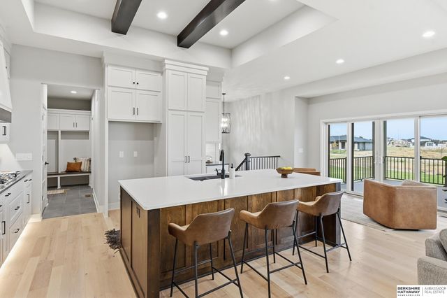 11361 S 185th Avenue, Gretna, NE 68028