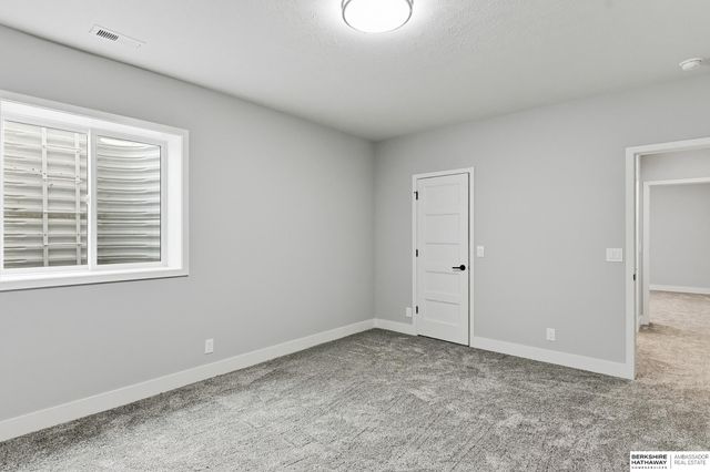 11361 S 185th Avenue, Gretna, NE 68028
