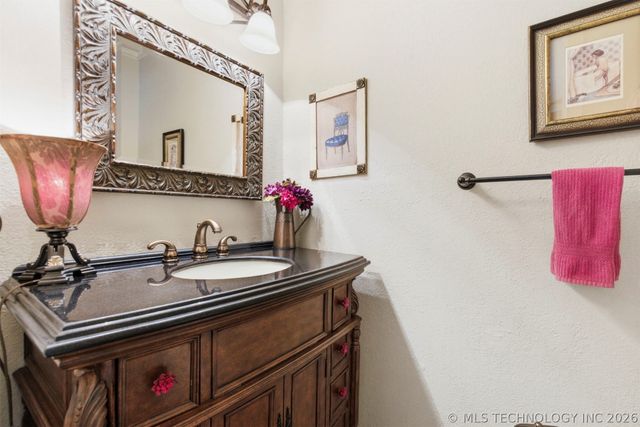 578 E 138th Place, Glenpool, OK 74033
