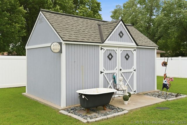 578 E 138th Place, Glenpool, OK 74033