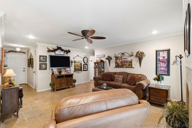 578 E 138th Place, Glenpool, OK 74033