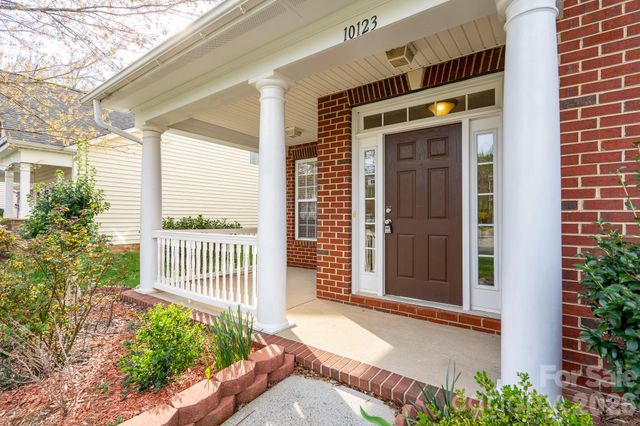 10123 Newtonmore Drive, Charlotte, NC 28278