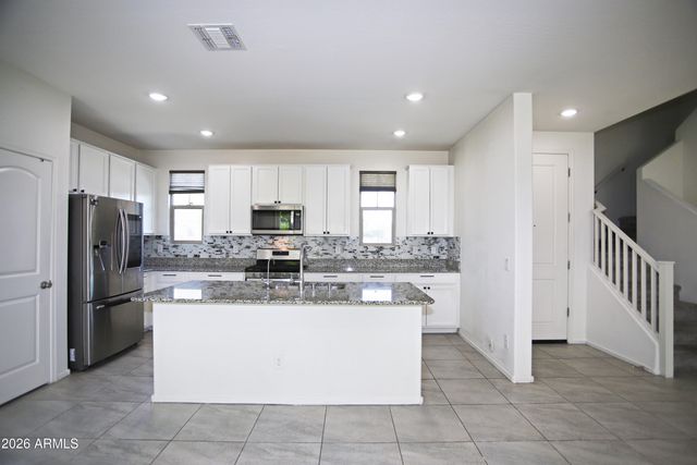 36 E CONSTITUTION Drive, Gilbert, AZ 85296
