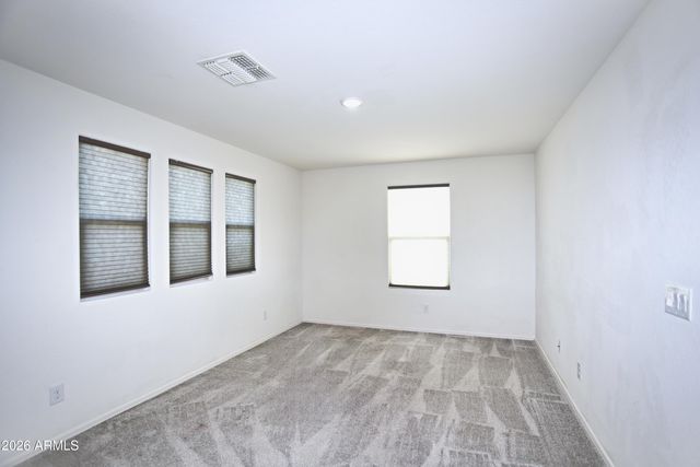 36 E CONSTITUTION Drive, Gilbert, AZ 85296