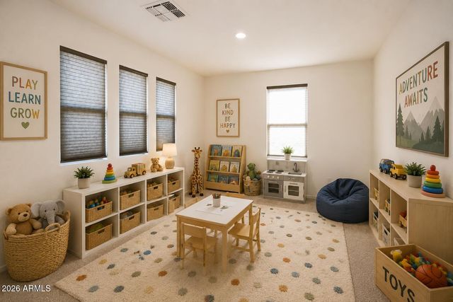 36 E CONSTITUTION Drive, Gilbert, AZ 85296