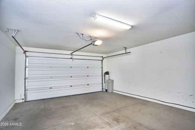 36 E CONSTITUTION Drive, Gilbert, AZ 85296